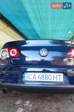 Седан Volkswagen Passat 2010 в Христиновке