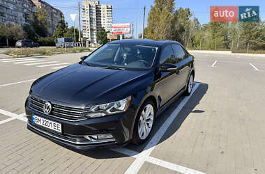 Седан Volkswagen Passat 2018 в Сумах