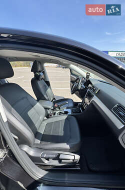 Седан Volkswagen Passat 2018 в Сумах