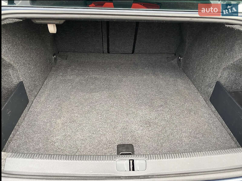 Седан Volkswagen Passat 2007 в Воловце