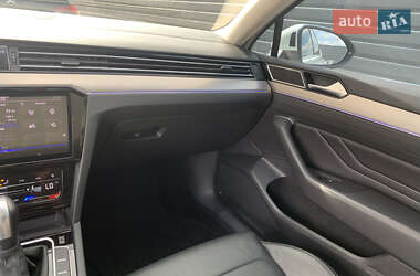 Седан Volkswagen Passat 2021 в 