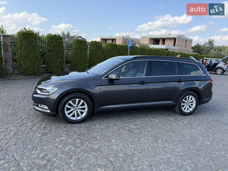 Универсал Volkswagen Passat 2017 в Львове