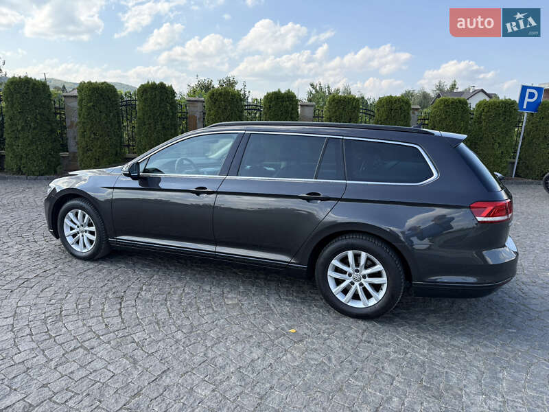 Универсал Volkswagen Passat 2017 в Львове