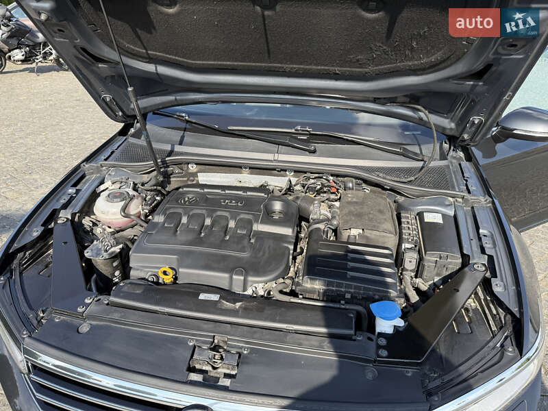 Универсал Volkswagen Passat 2017 в Львове