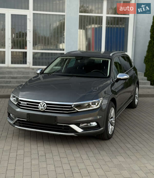 Универсал Volkswagen Passat 2017 в Житомире фото 4 Универсал Volkswagen Passat 2017 в Житомире