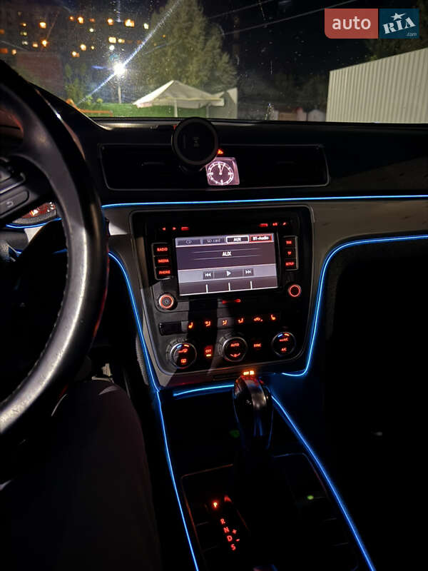 Седан Volkswagen Passat 2012 в Фастове