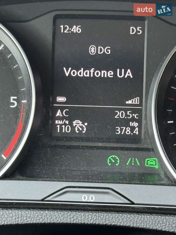 Универсал Volkswagen Passat 2015 в Черновцах