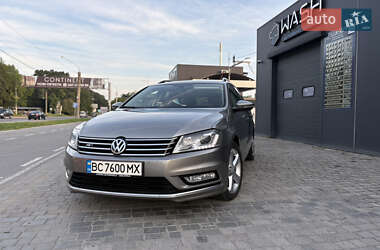 Універсал Volkswagen Passat 2013 в Львові