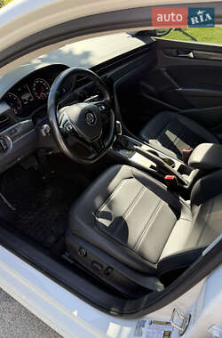 Седан Volkswagen Passat 2020 в 