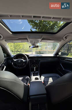 Седан Volkswagen Passat 2020 в 