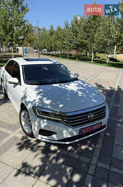 Седан Volkswagen Passat 2020 в 