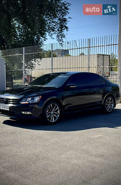 Седан Volkswagen Passat 2016 в Дніпрі