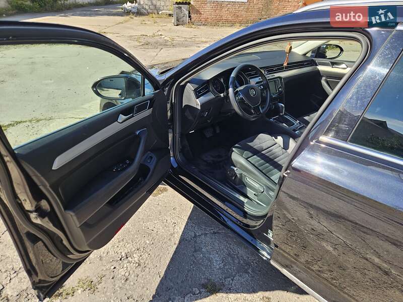 Універсал Volkswagen Passat 2017 в Українці