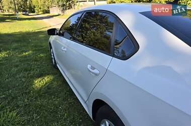 Седан Volkswagen Passat 2014 в Шостке