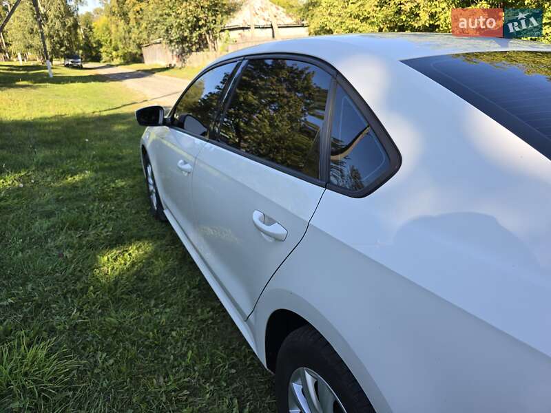 Седан Volkswagen Passat 2014 в Шостке фото 10 Седан Volkswagen Passat 2014 в Шостке