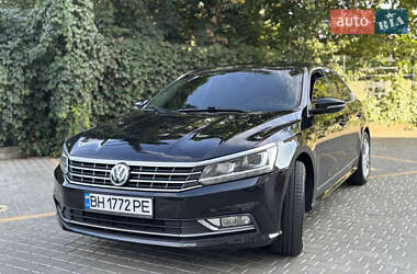 Седан Volkswagen Passat 2017 в Одессе