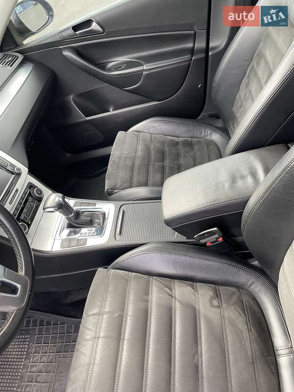 Седан Volkswagen Passat 2010 в Києві