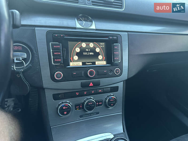 Універсал Volkswagen Passat 2012 в Ніжині