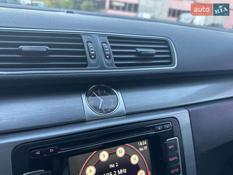 Універсал Volkswagen Passat 2012 в Ніжині