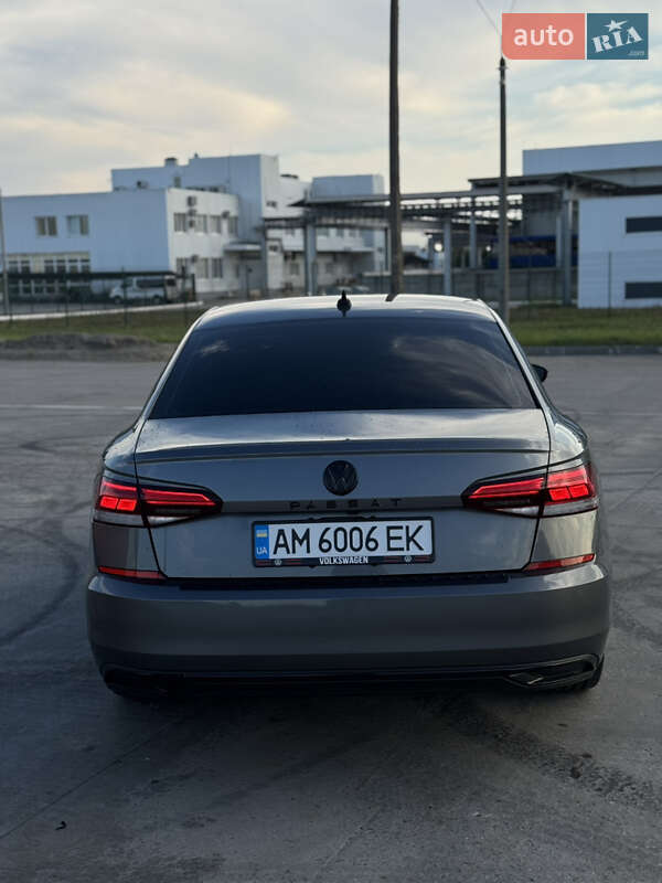 Седан Volkswagen Passat 2021 в Коростене