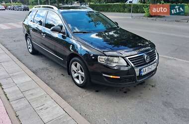 Универсал Volkswagen Passat 2010 в Киеве