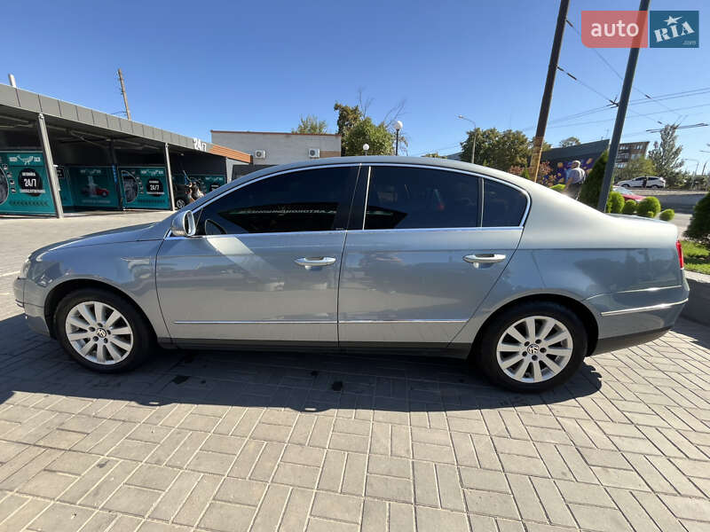 Седан Volkswagen Passat 2010 в Запорожье