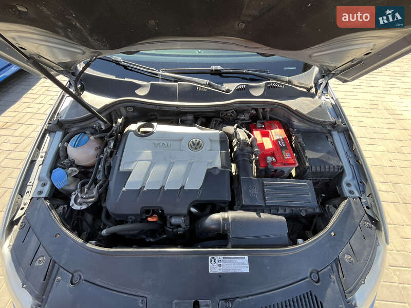 Седан Volkswagen Passat 2010 в Запорожье