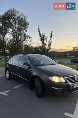 Седан Volkswagen Passat 2007 в Киеве