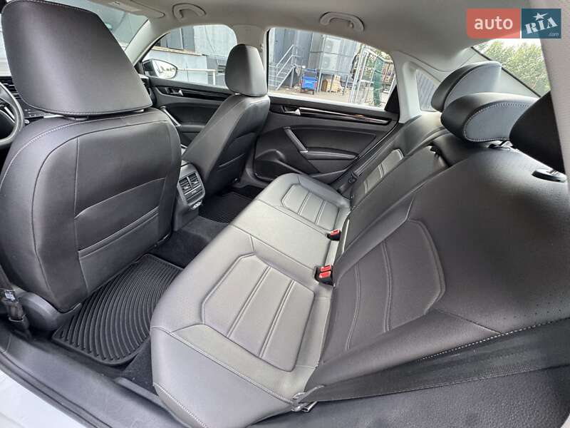 Седан Volkswagen Passat 2021 в Киеве фото 16 Седан Volkswagen Passat 2021 в Киеве