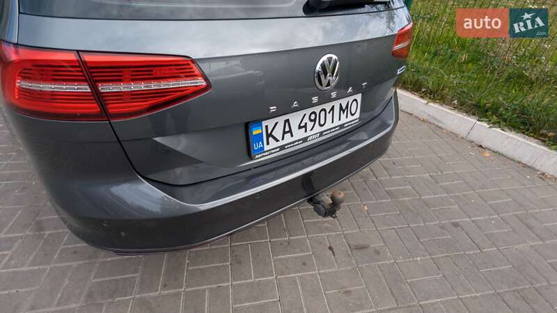 Универсал Volkswagen Passat 2015 в Киеве
