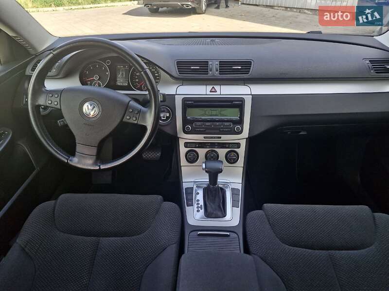 Універсал Volkswagen Passat 2009 в Миколаєві