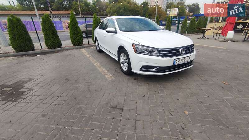 Седан Volkswagen Passat 2016 в Запорожье