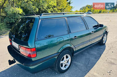 Универсал Volkswagen Passat 1997 в 