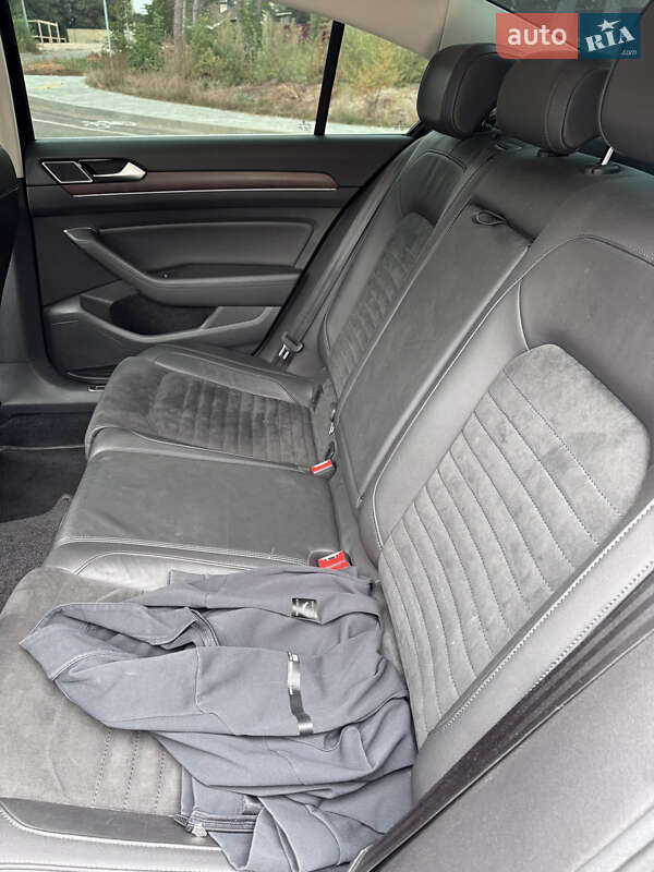 Седан Volkswagen Passat 2017 в Житомире фото 15 Седан Volkswagen Passat 2017 в Житомире