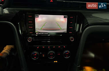 Седан Volkswagen Passat 2020 в Одессе