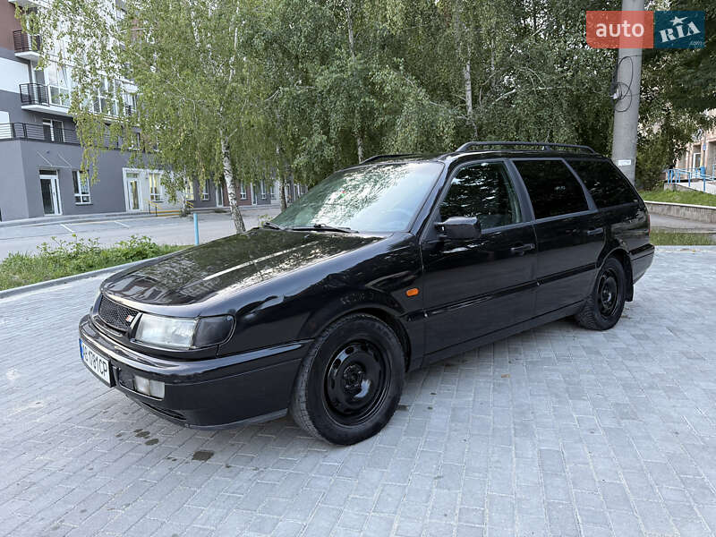 Універсал Volkswagen Passat 1995 в Кременці
