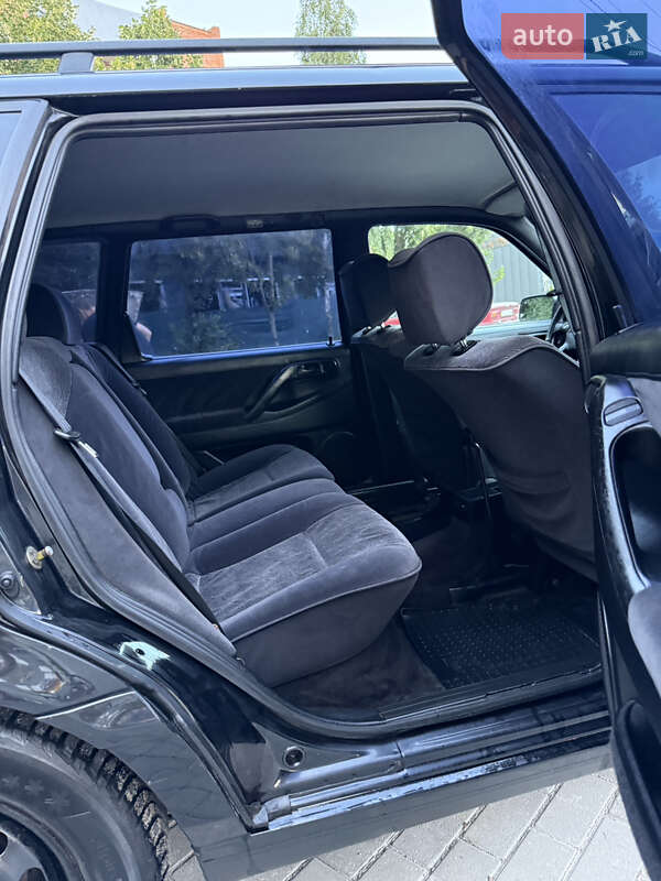 Універсал Volkswagen Passat 1995 в Кременці