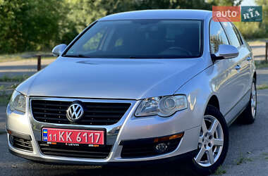 Седан Volkswagen Passat 2005 в Лубнах