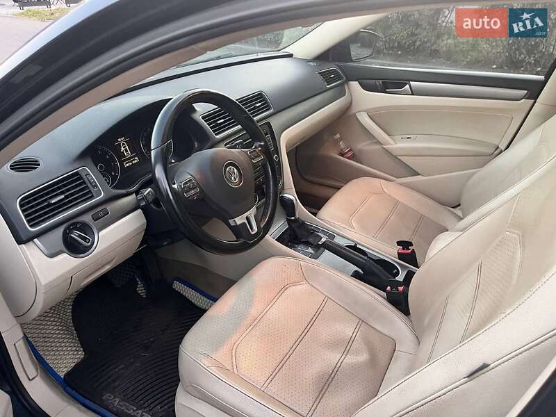 Седан Volkswagen Passat 2014 в Петропавловке