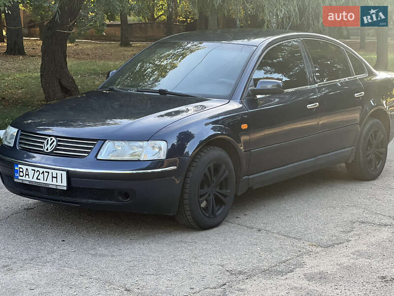 Седан Volkswagen Passat 1997 в Кропивницком