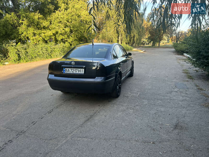 Седан Volkswagen Passat 1997 в Кропивницком