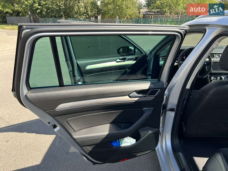 Універсал Volkswagen Passat 2015 в Христинівці фото 25 Універсал Volkswagen Passat 2015 в Христинівці