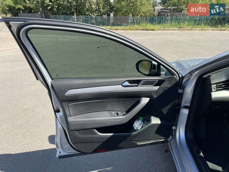 Універсал Volkswagen Passat 2015 в Христинівці фото 26 Універсал Volkswagen Passat 2015 в Христинівці