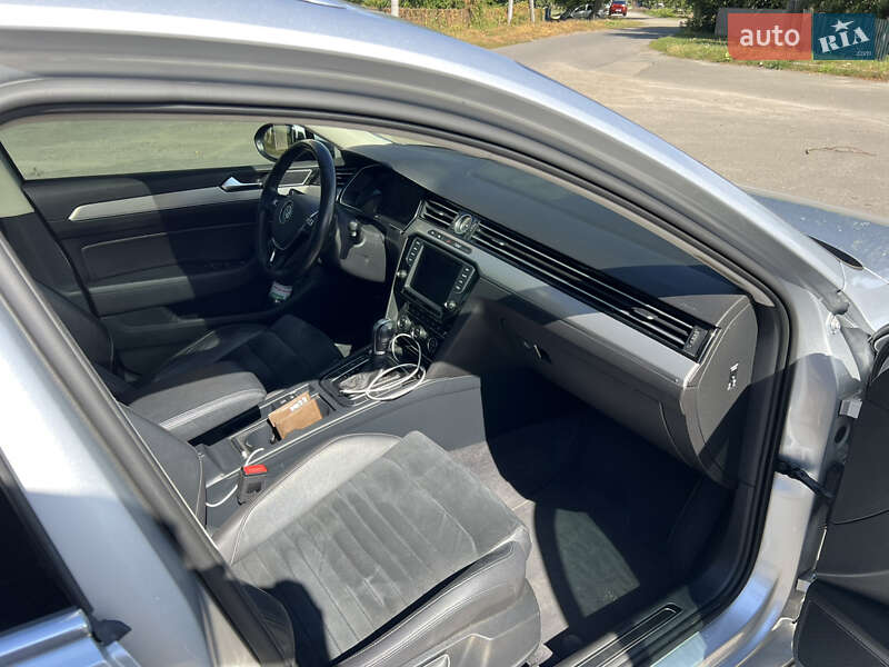 Універсал Volkswagen Passat 2015 в Христинівці фото 39 Універсал Volkswagen Passat 2015 в Христинівці