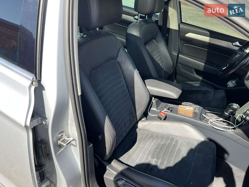 Універсал Volkswagen Passat 2015 в Христинівці фото 40 Універсал Volkswagen Passat 2015 в Христинівці