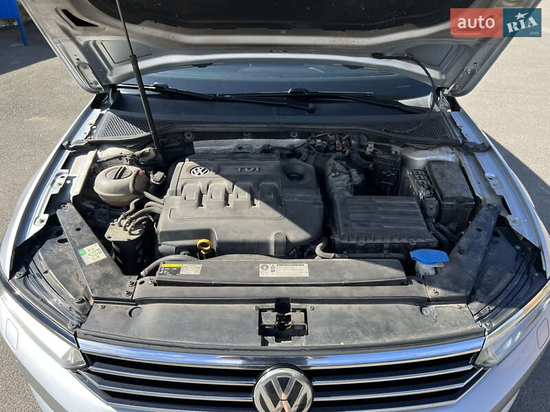 Універсал Volkswagen Passat 2015 в Христинівці фото 45 Універсал Volkswagen Passat 2015 в Христинівці