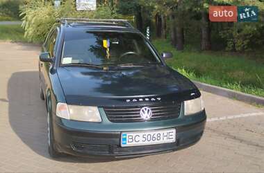 Универсал Volkswagen Passat 1998 в Яворове