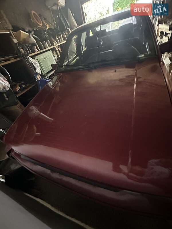 Универсал Volkswagen Passat 1982 в Тарутине