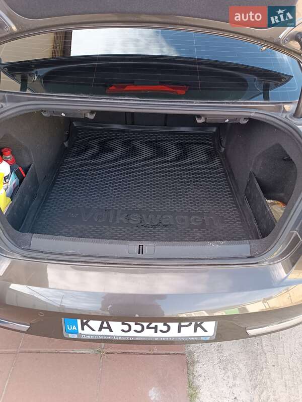 Седан Volkswagen Passat 2012 в Киеве фото 7 Седан Volkswagen Passat 2012 в Киеве