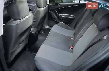 Седан Volkswagen Passat 2006 в 